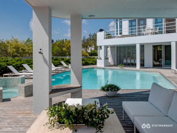 Hamptons Home 1020523