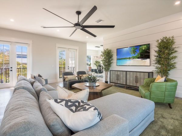 Four Bedroom Luxurious Retreat in Anna Maria Island
