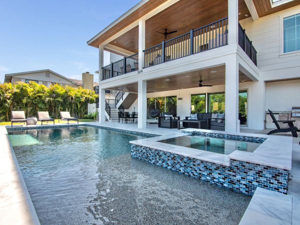 Four Bedroom Luxurious Retreat in Anna Maria Island