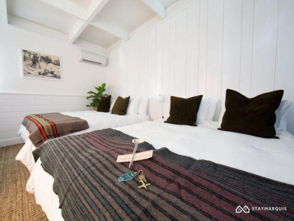 Hamptons Home 1020525