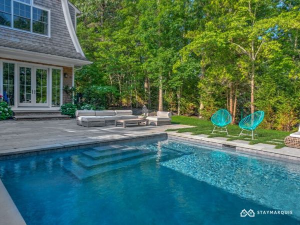 Hamptons Home 1020526