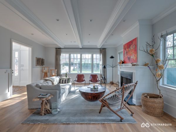 Hamptons Home 1020526