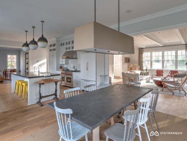 Hamptons Home 1020526