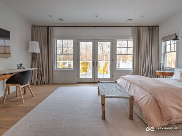 Hamptons Home 1020526