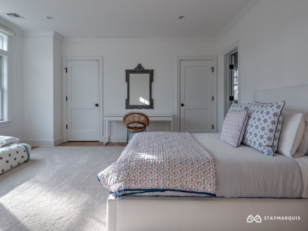 Hamptons Home 1020526