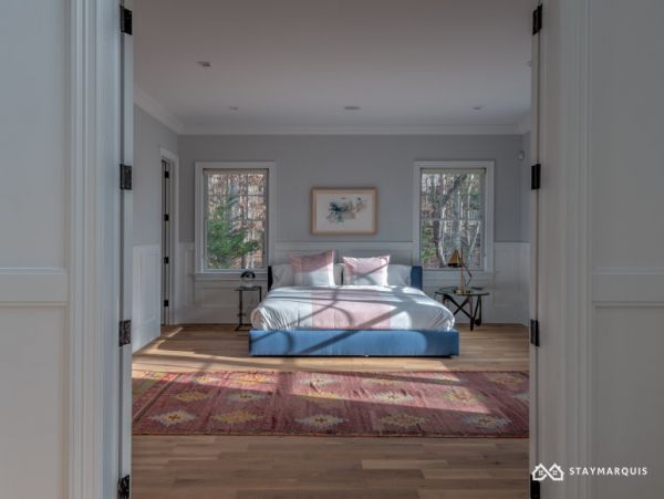 Hamptons Home 1020526