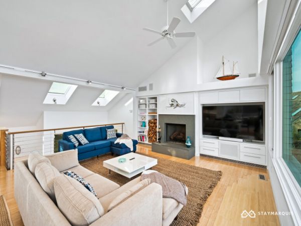 Hamptons Home 1020527