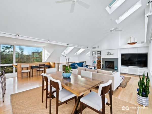 Hamptons Home 1020527
