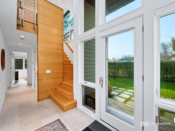 Hamptons Home 1020527
