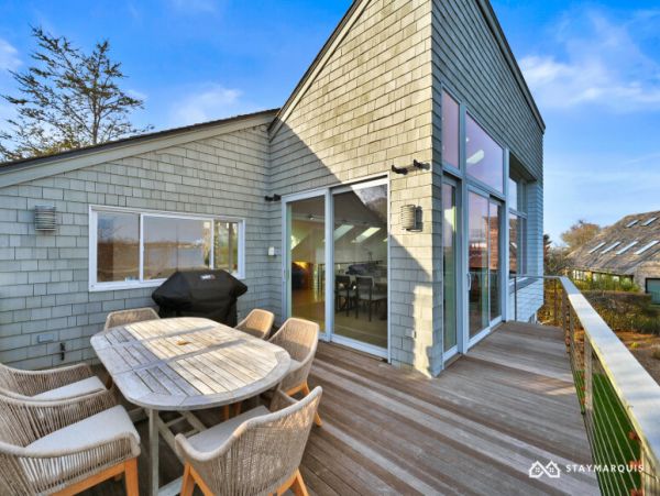 Hamptons Home 1020527