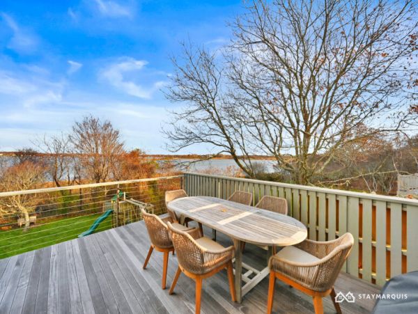 Hamptons Home 1020527