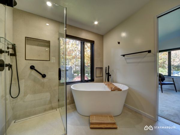 Hamptons Home 1020528