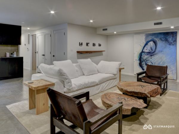 Hamptons Home 1020528