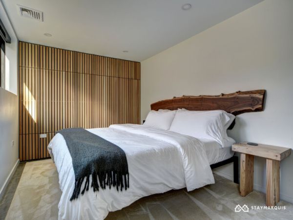 Hamptons Home 1020528