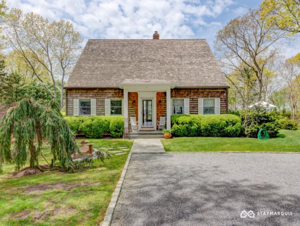 Hamptons Home 1020530