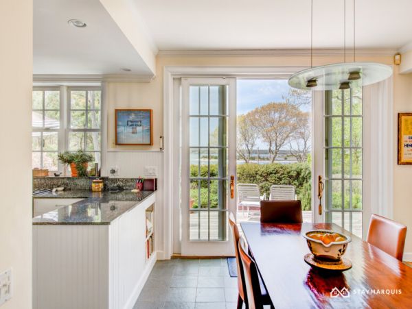 Hamptons Home 1020530
