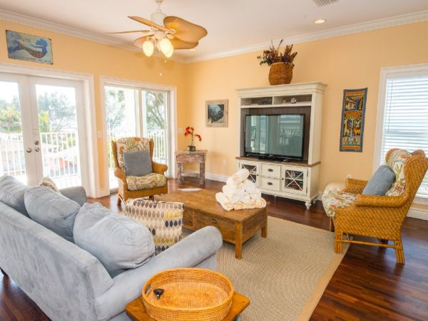 Stunning Beachfront Duplex with Panoramic Gulf & Bay Views