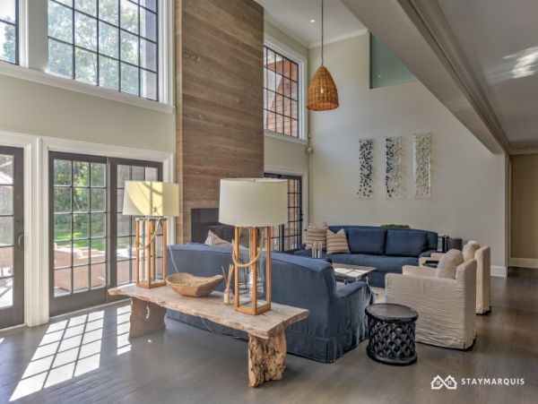 Hamptons Home 1020532