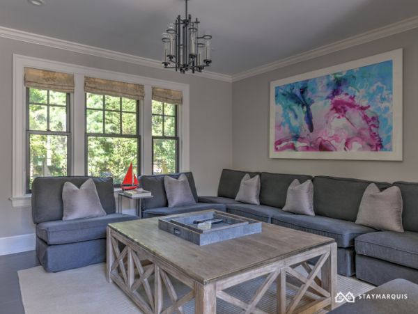 Hamptons Home 1020532