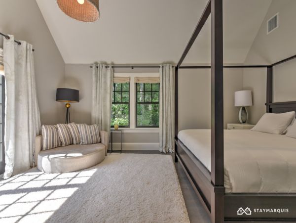 Hamptons Home 1020532