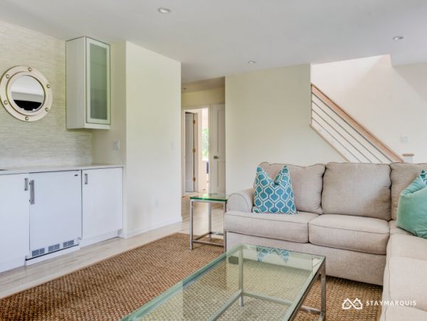 Hamptons Home 1020534