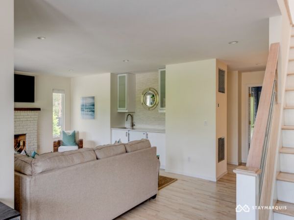 Hamptons Home 1020534