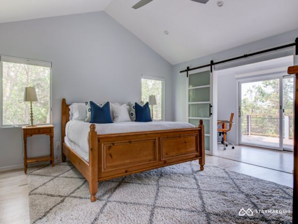 Hamptons Home 1020534