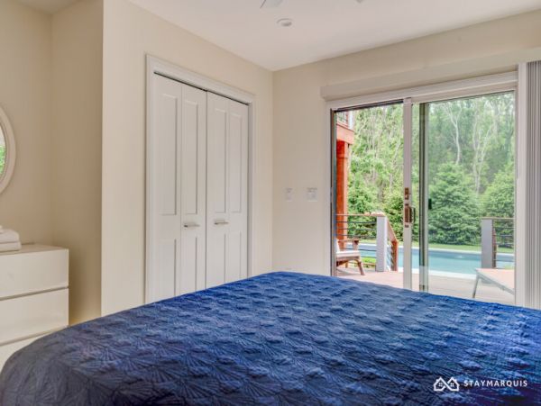 Hamptons Home 1020534