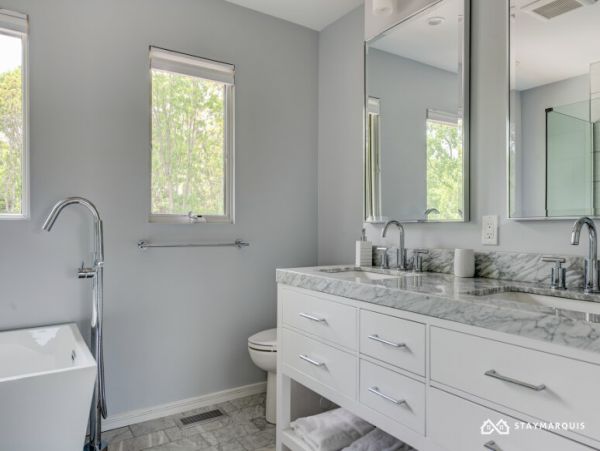 Hamptons Home 1020534