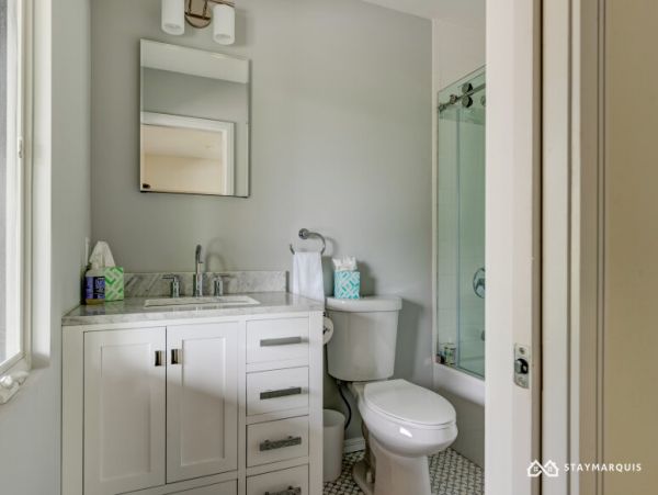 Hamptons Home 1020534