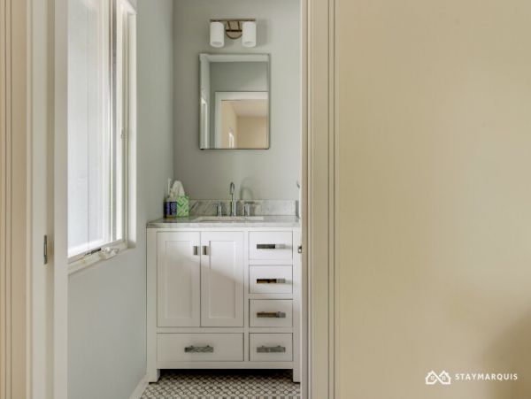 Hamptons Home 1020534