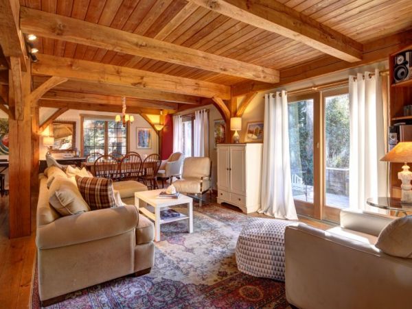 Hamptons Home 1020535