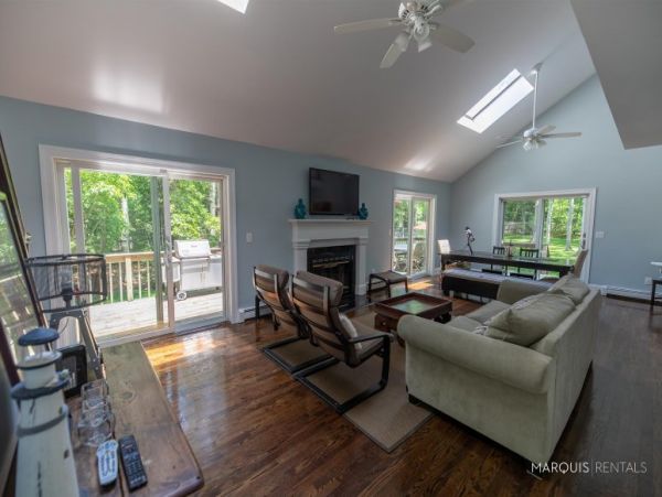 Hamptons Home 1020537