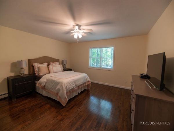 Hamptons Home 1020537