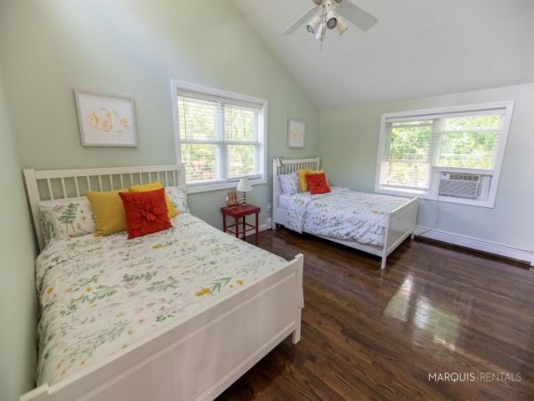 Hamptons Home 1020537