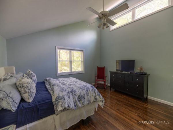 Hamptons Home 1020537