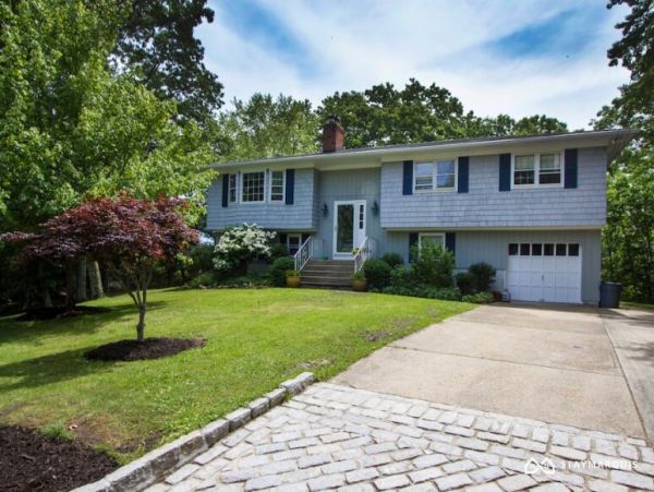 Hamptons Home 1020538