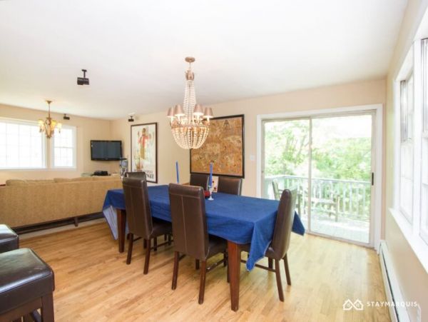 Hamptons Home 1020538