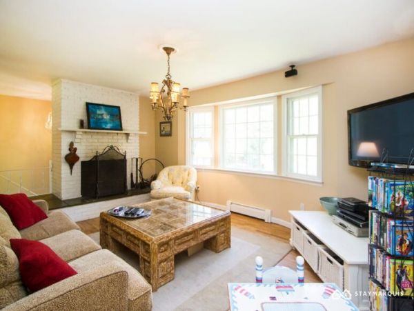 Hamptons Home 1020538