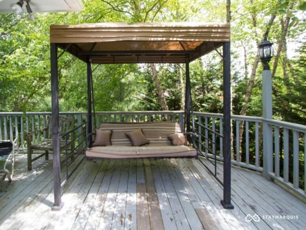 Hamptons Home 1020538