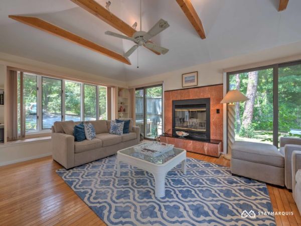 Hamptons Home 1020539
