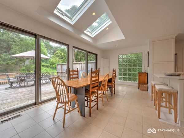 Hamptons Home 1020539