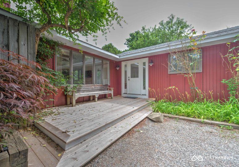 Hamptons Home 1020539