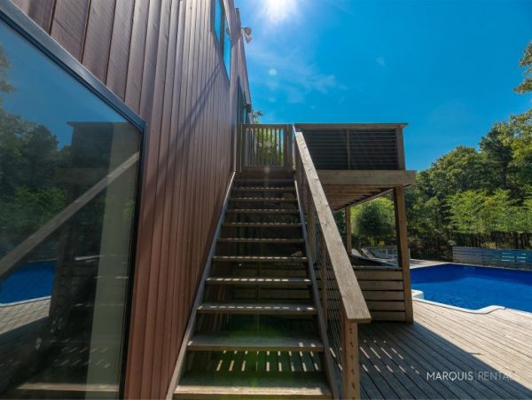 Hamptons Home 1020542