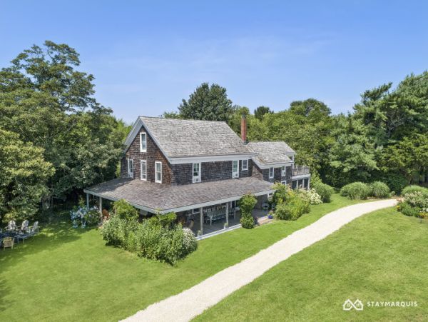 Hamptons Home 1020543