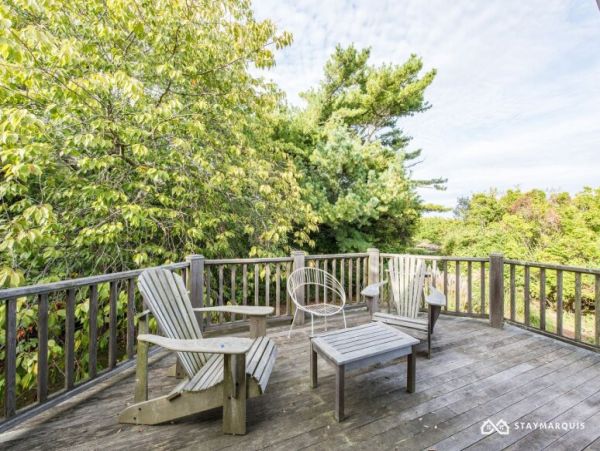 Hamptons Home 1020543