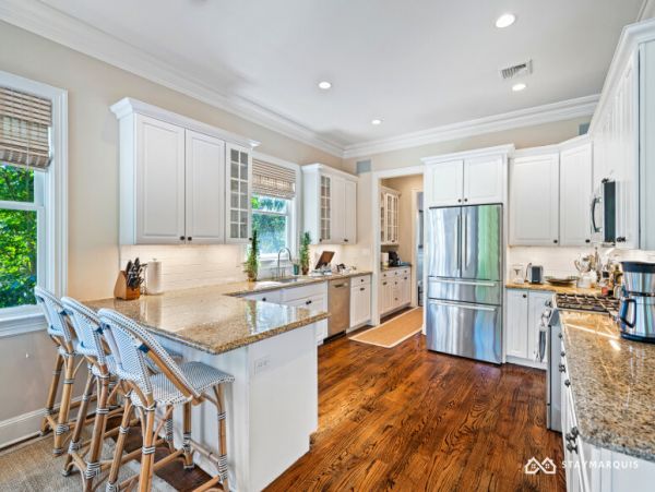Hamptons Home 1020544