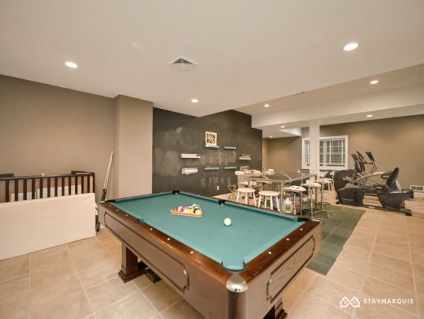 Hamptons Home 1020544