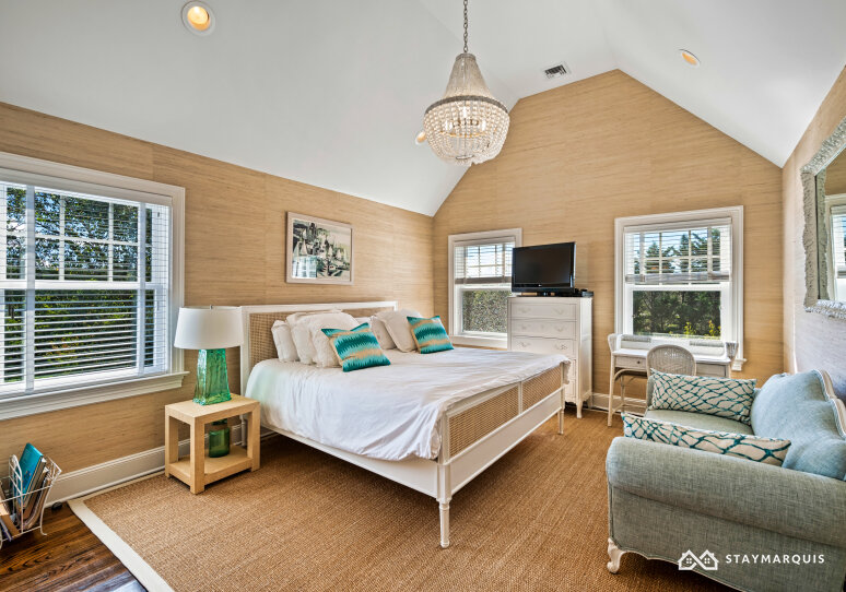 Hamptons Home 1020544