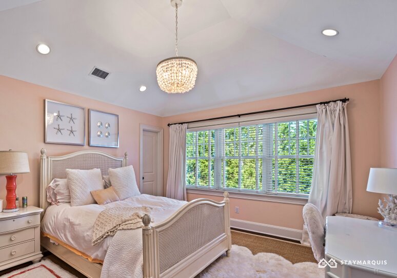 Hamptons Home 1020544
